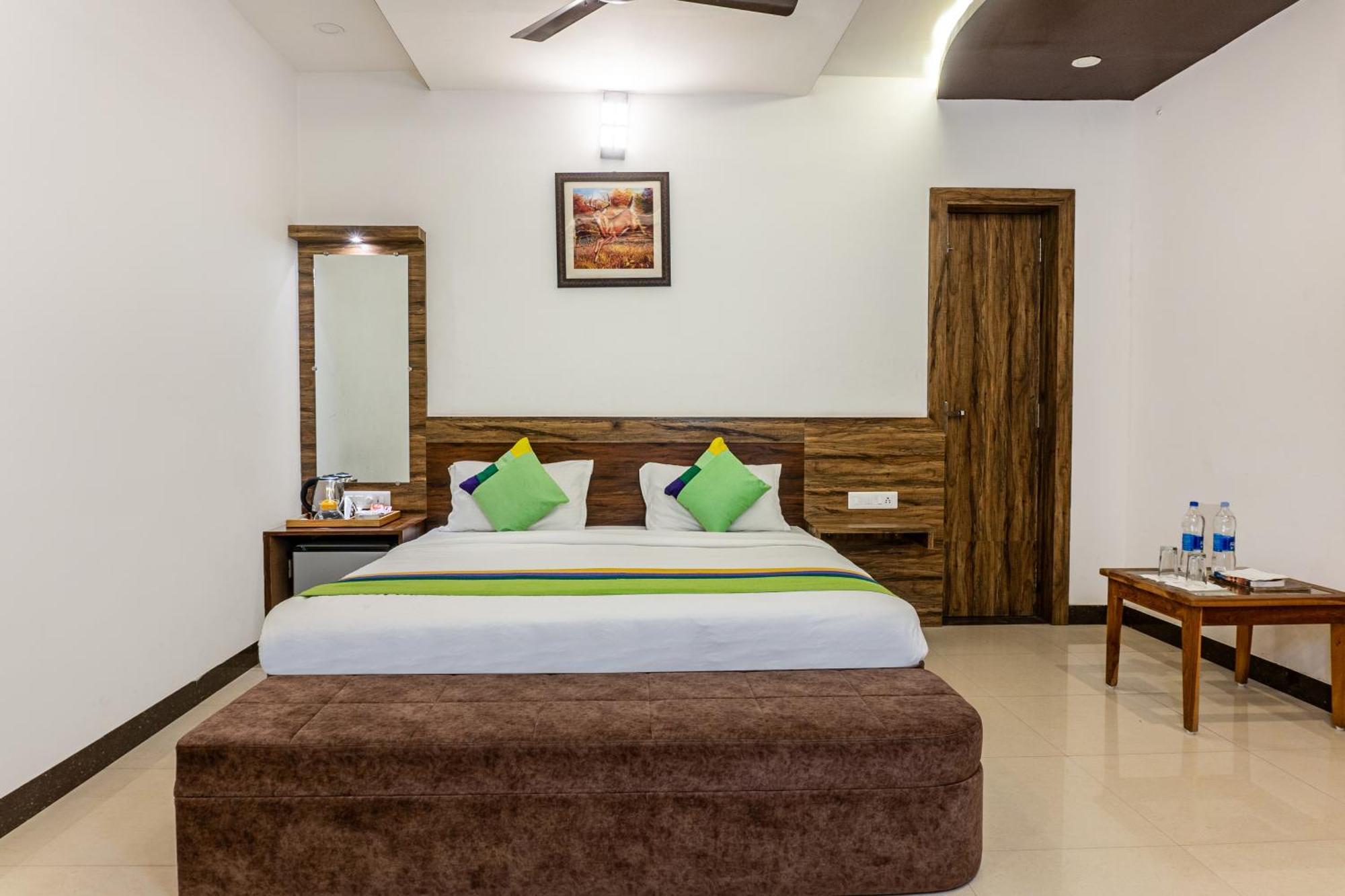 Treebo Spirit Residency Hotel Udaipur Kültér fotó